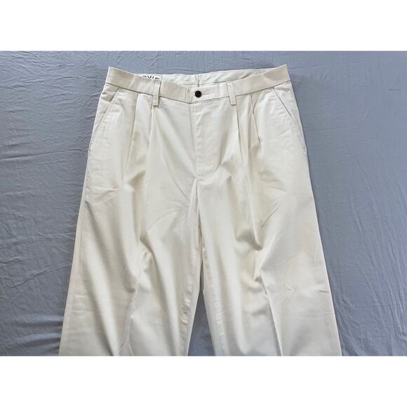 Orvis Men's 'Most Comfortable' Lightweight Flap Pocket Chino Pants. 34X28.5, EUC - Picture 5 of 7